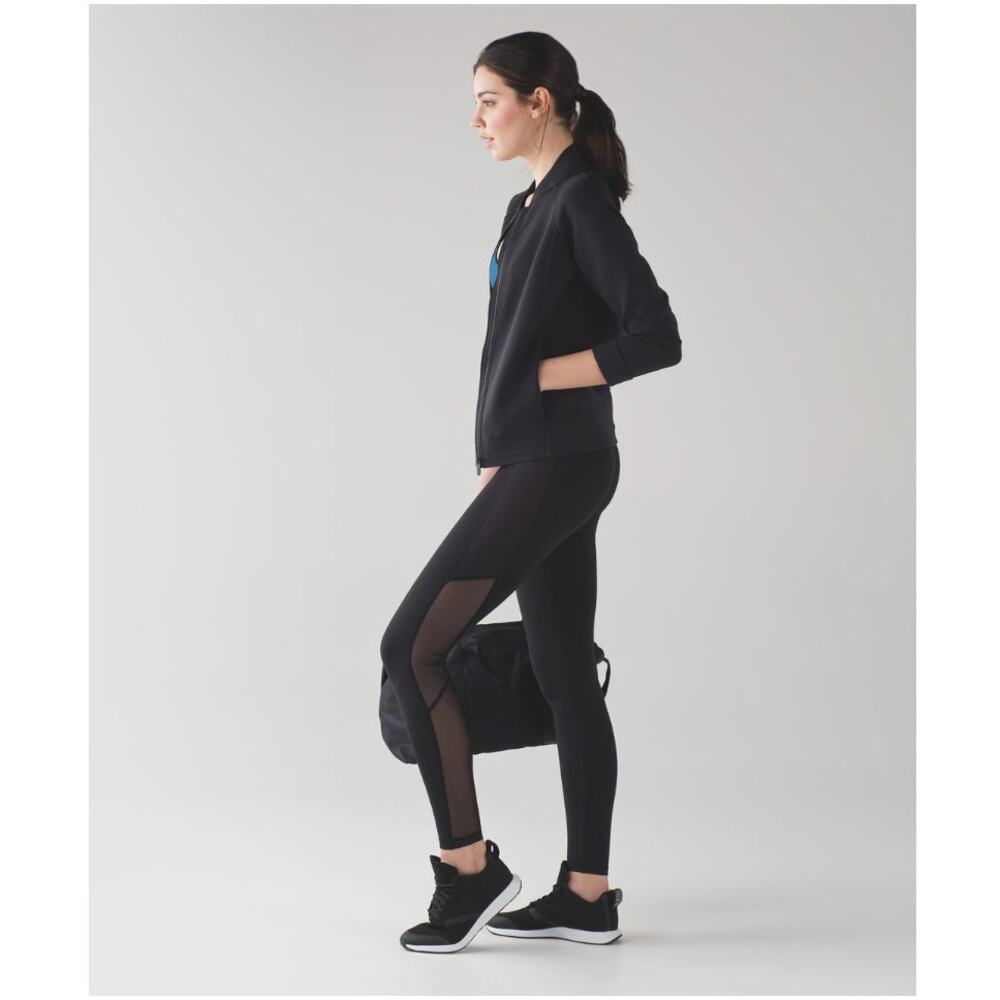 Lululemon Body Con Tight Black Full Length Leggings Size 2 Yoga Outdoors - Picture 12 of 12